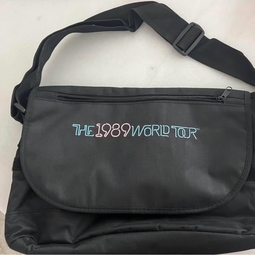Taylor Swift 1989 World Tour Messenger/Laptop Bag